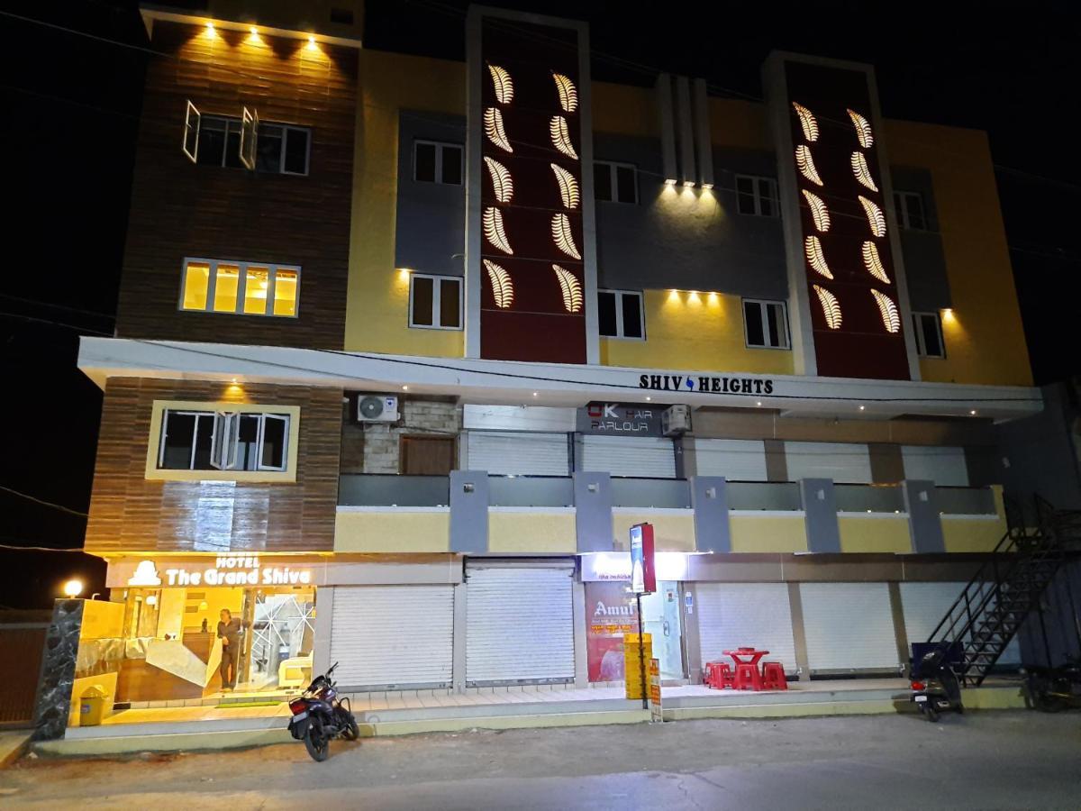 Hotel The Grand Shiva Gondal Buitenkant foto