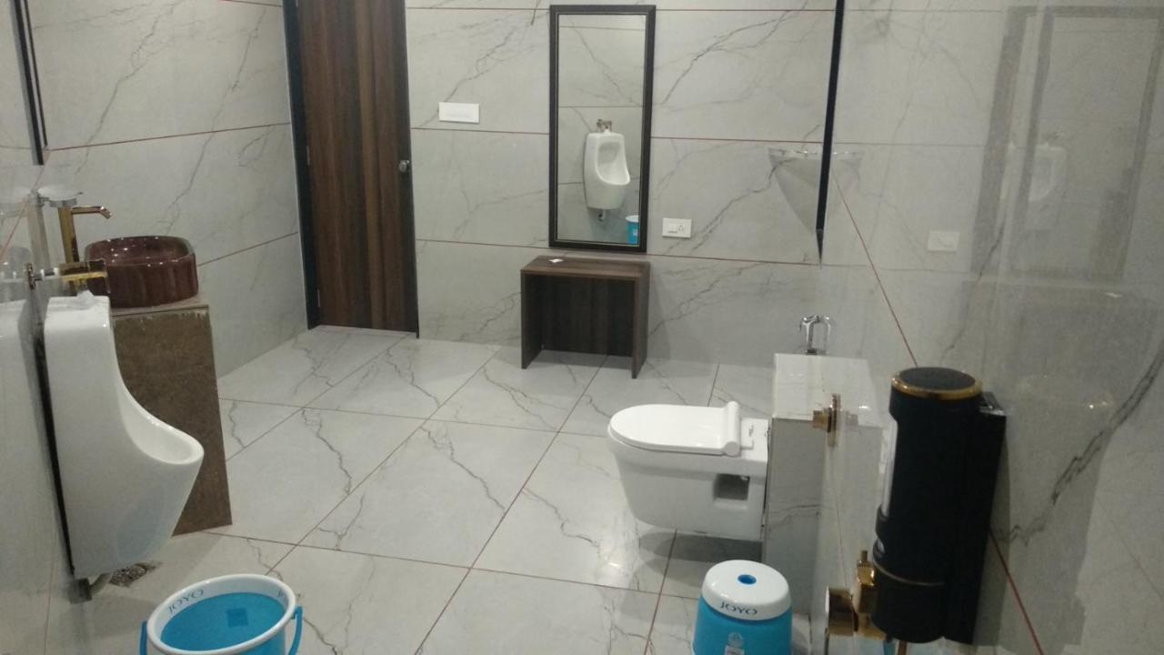 Hotel The Grand Shiva Gondal Buitenkant foto